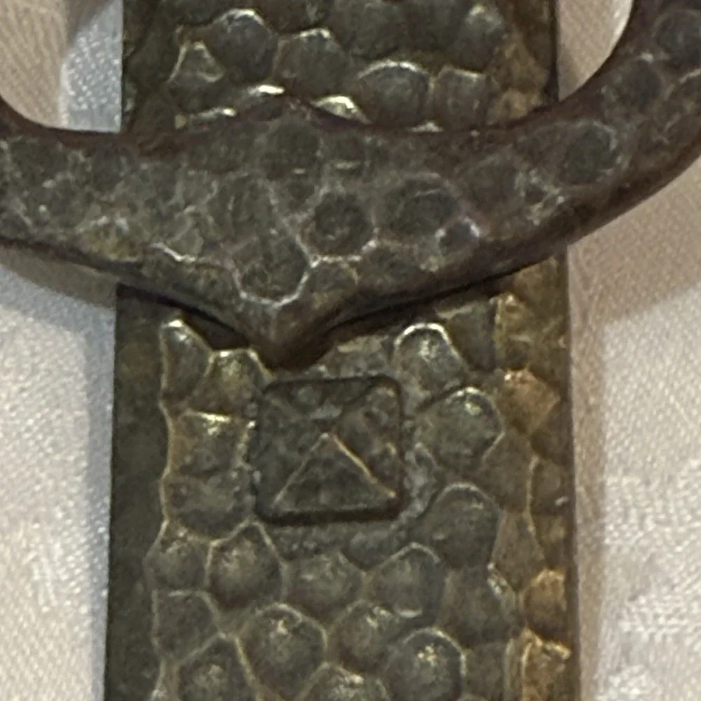 BPC Belwith vintage Arts Crafts/ Mission-style Hammered‎ vertical drop bail pull